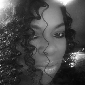 Meet your Posher, Tandra